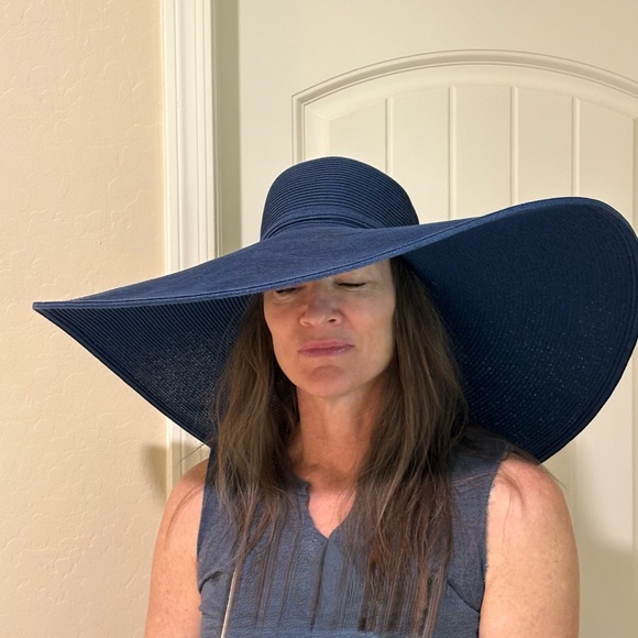 San Diego Hat Company Accessories - 🔥 San Diego Hat Co Navy Blue Oversized Wide Brim Sun Hat 🔥Statement Beach Glam